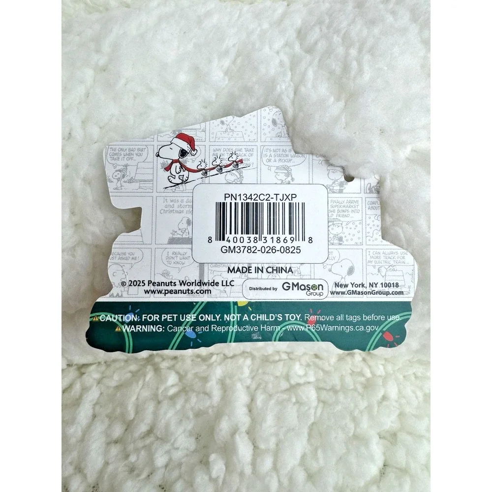 Peanuts Snoopy Christmas Cozy Pet Bed 22